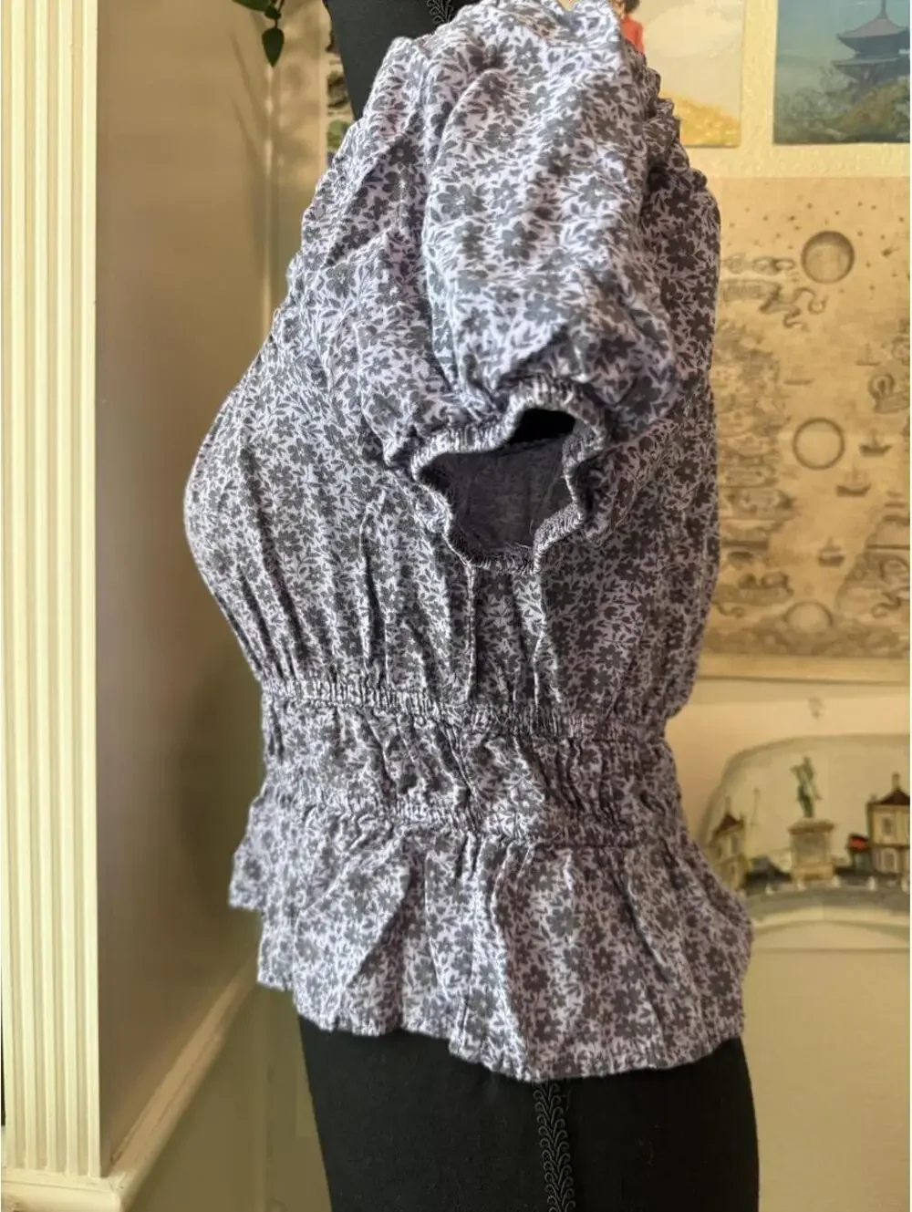 SO Goods for Life Purple Floral Puff Sleeve Peplum Top